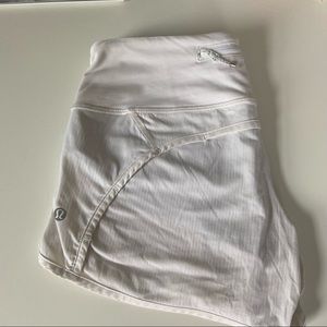 white lululemon speed up shorts